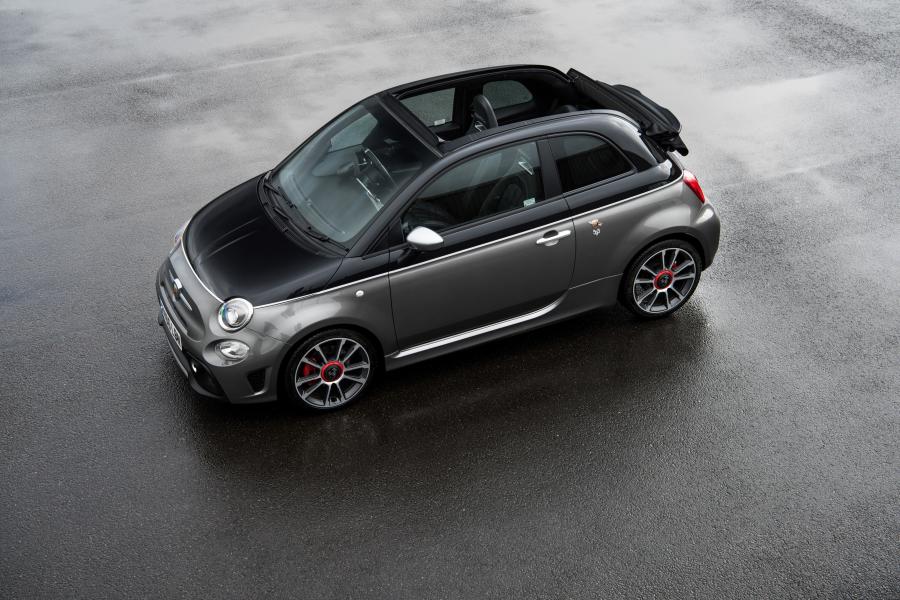  Abarth 595C Turismo (312) 2016 года  (UK) (фото 10 из 24)